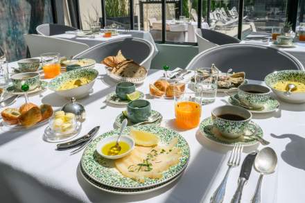 Petit Déjeuner à La Villa Grand Voile Relais & Châteaux La Rochelle Hôtel de Luxe