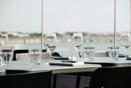 Terrasse de La Yole de Chris Restaurant Bord de Mer La Rochelle, Plage de la Concurrence